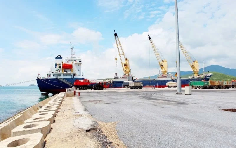 Cảng Hòn La tại Khu kinh tế Hòn La.