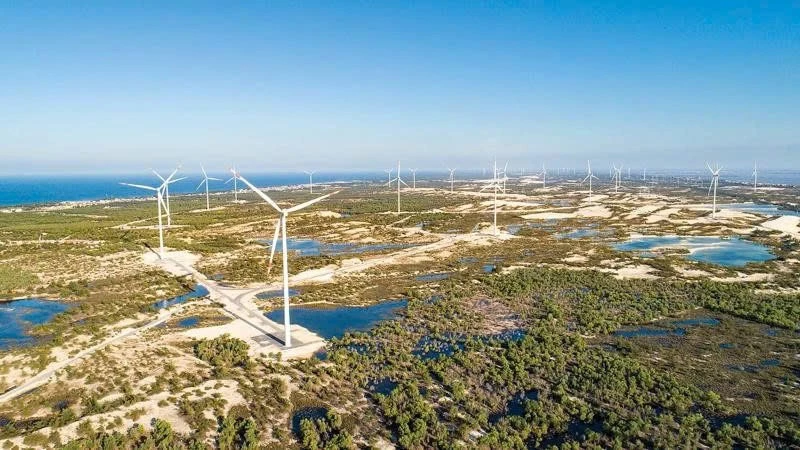 Một góc điện gió B&T tại Quảng Trị.