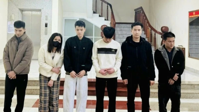 Bắt nhóm đánh bạc qua game online với số tiền khoảng 100 tỉ đồng