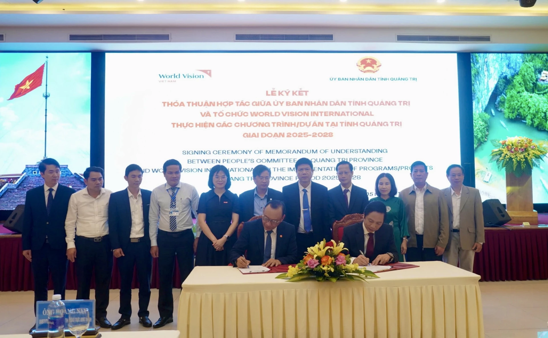 Ký kết thỏa thuận hợp tác giai đoạn 2025-2028 giữa UBND tỉnh Quảng Trị và tổ chức World Vision International tại Việt Nam - Ảnh: H.N