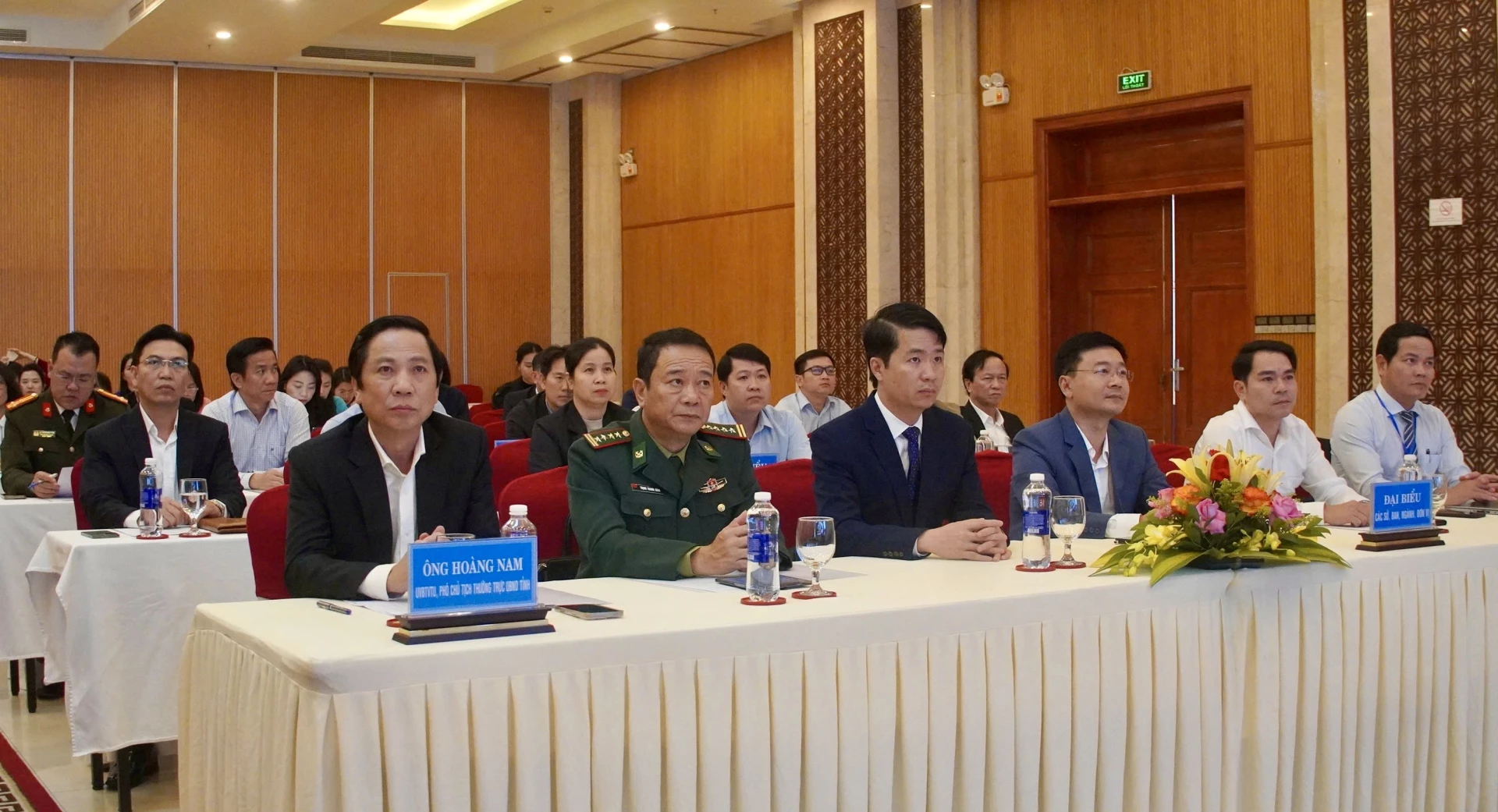 Các đại biểu dự hội nghị - Ảnh: H.N