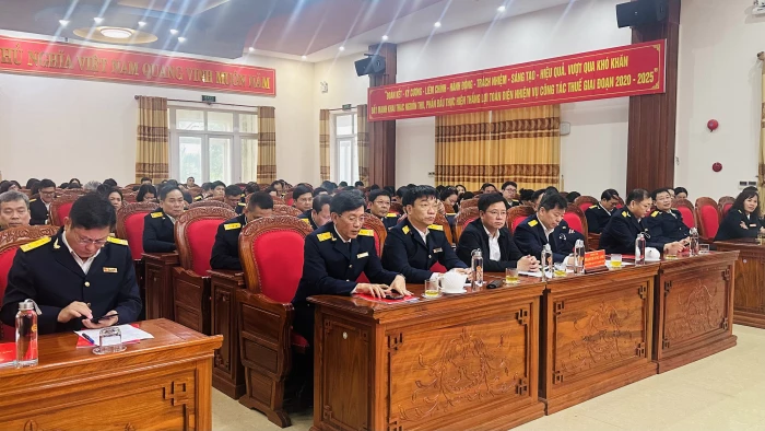 Nâng cao năng lực lãnh đạo, xây dựng Đảng bộ Thuế tỉnh trong sạch, vững mạnh