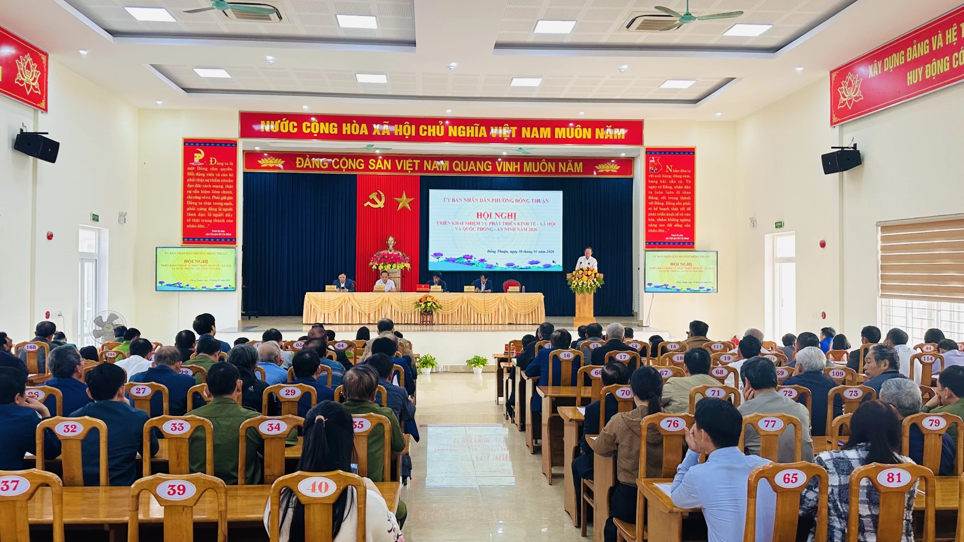 Quang cảnh hội nghị - Ảnh: B.N