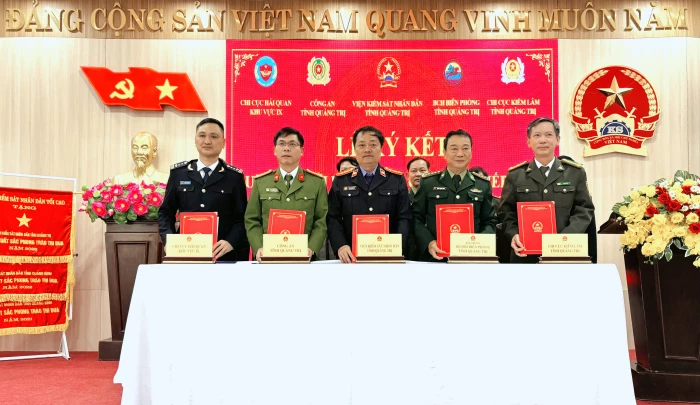 Ký kết Quy chế phối hợp tiếp nhận, giải quyết tin báo tội phạm