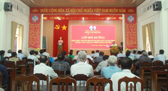 Đảng viên xã Hiếu Giang tiên phong trong chuyển đổi số