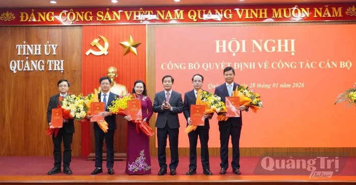 Ban Thường vụ Tỉnh ủy công bố các quyết định về công tác cán bộ