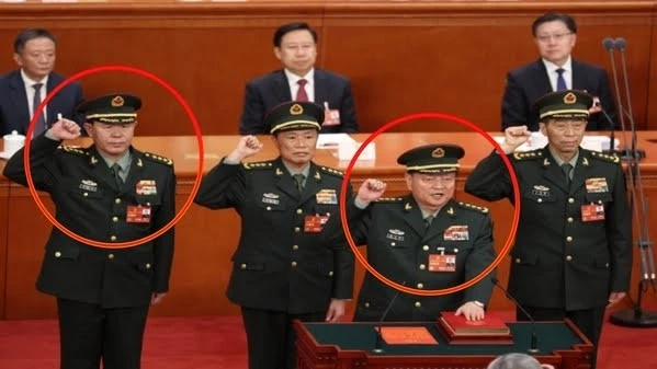 Trương Hựu Hiệp (đứng trước), Phó Chủ tịch Quân ủy Trung ương, đã tuyên thệ nhậm chức ngày 11/3/2023. (Nguồn: Getty Images)