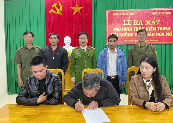 Ra mắt mô hình “Thôn Kiên Trinh nói không pháo hoa nổ”