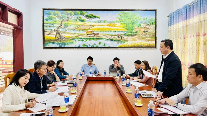 Kiểm tra, giám sát công tác bầu cử tại xã Kim Phú