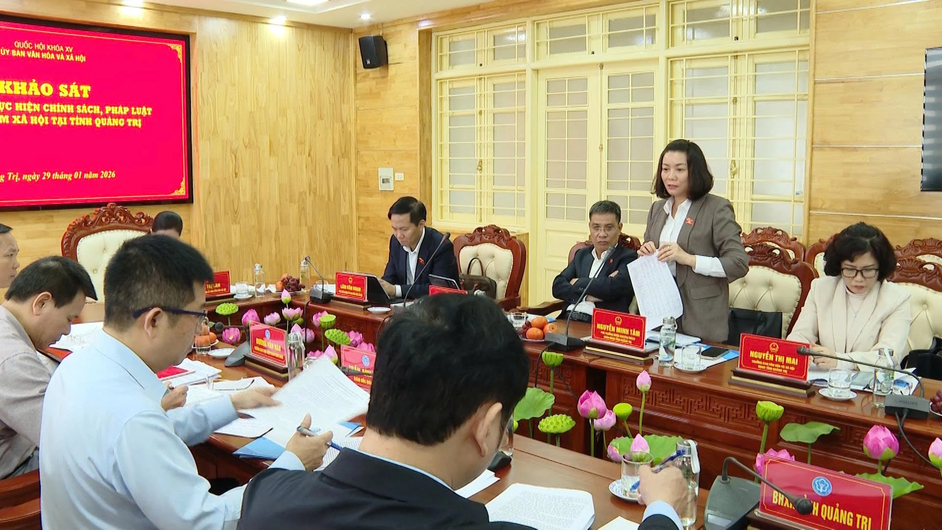 Đồng chí Nguyễn Minh Tâm, Phó Trưởng đoàn chuyên trách Đoàn ĐBQH tỉnh Quảng Trị đề xuất một số ý kiến tại buổi làm việc - Ảnh: C.H