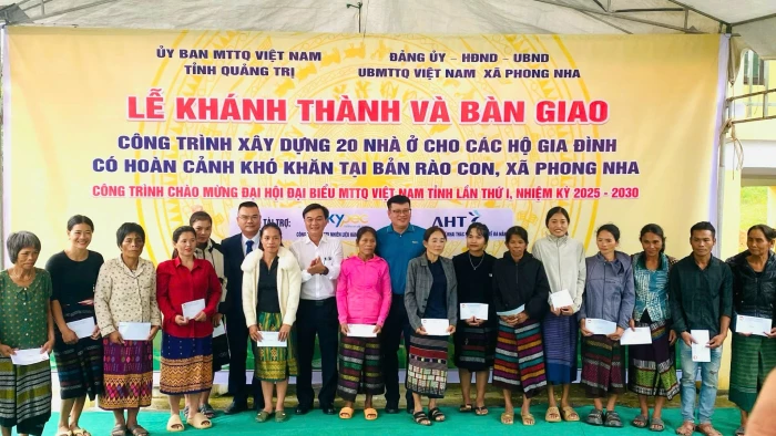 Xuân ấm áp trong những ngôi nhà mới