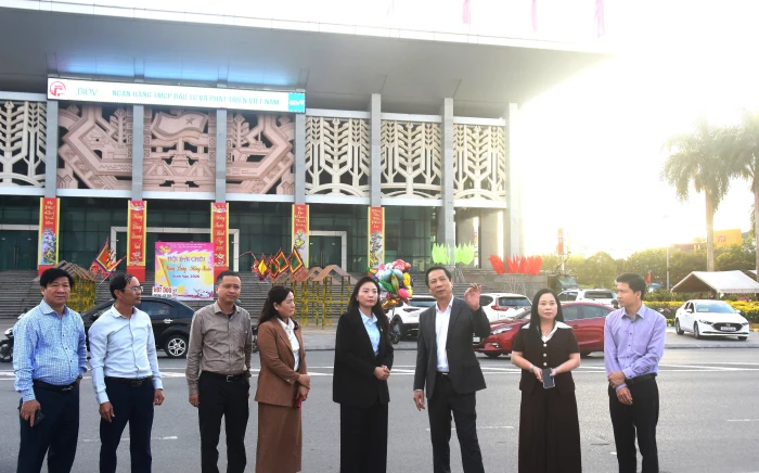 Đồng chí Hoàng Nam kiểm tra công tác chỉnh trang đô thị đón Tết Nguyên đán Bính Ngọ 2026