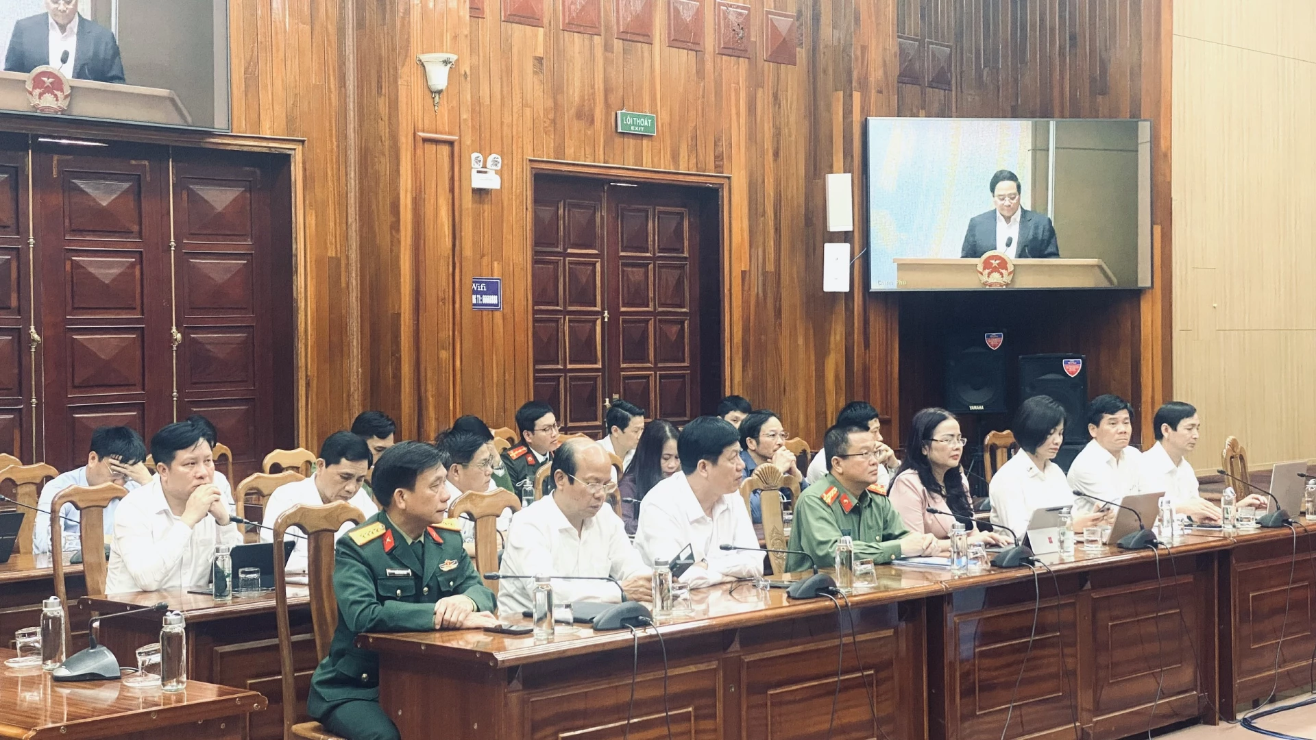 Các đại biểu tham dự phiên họp tại điểm cầu Quảng Trị