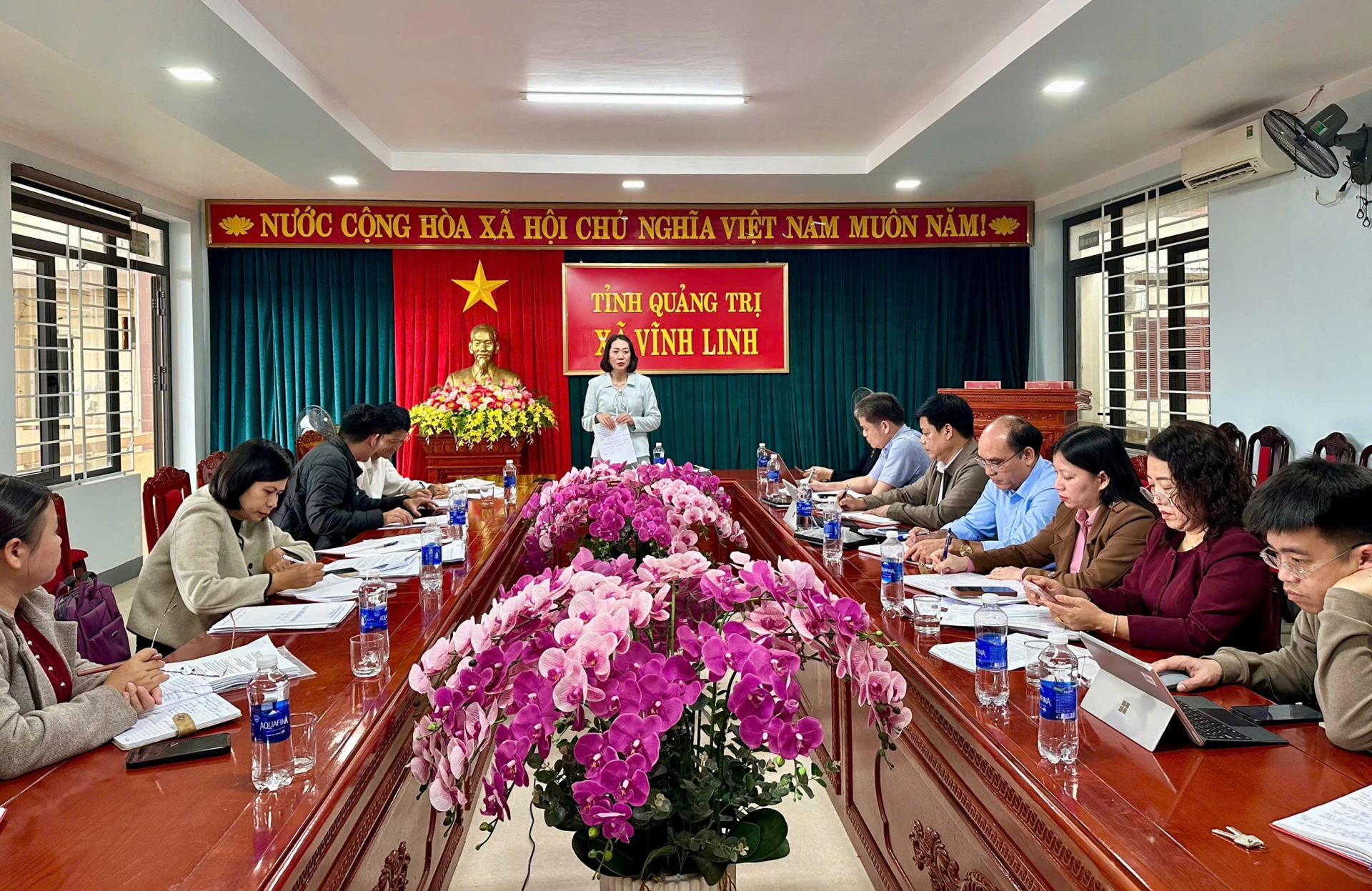 Ủy ban MTTQVN tỉnh kiểm tra, giám sát công tác bầu cử tại xã Vĩnh Linh - Ảnh: L.N