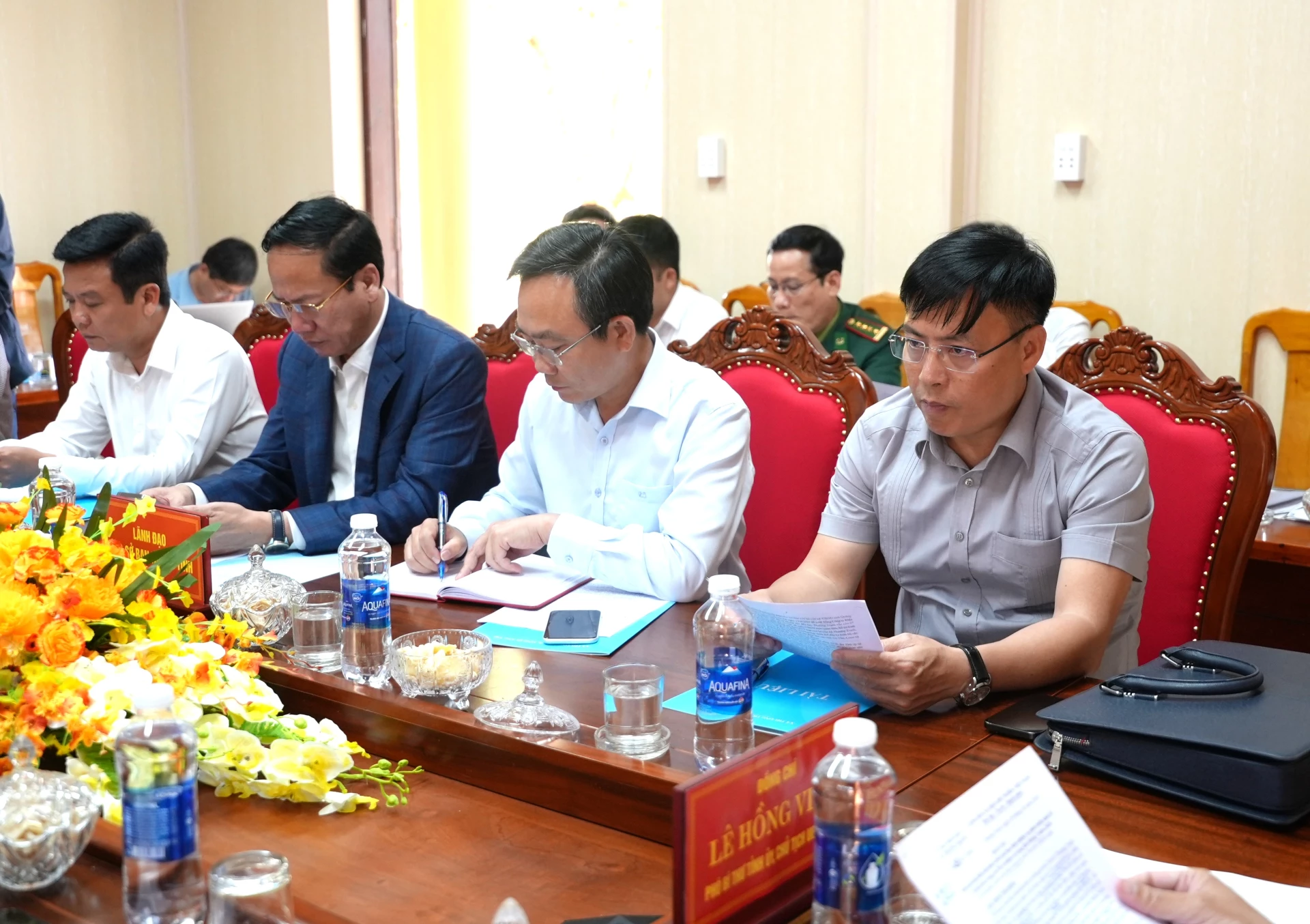 Các đại biểu tham dự buổi làm việc - Ảnh: T.Đ