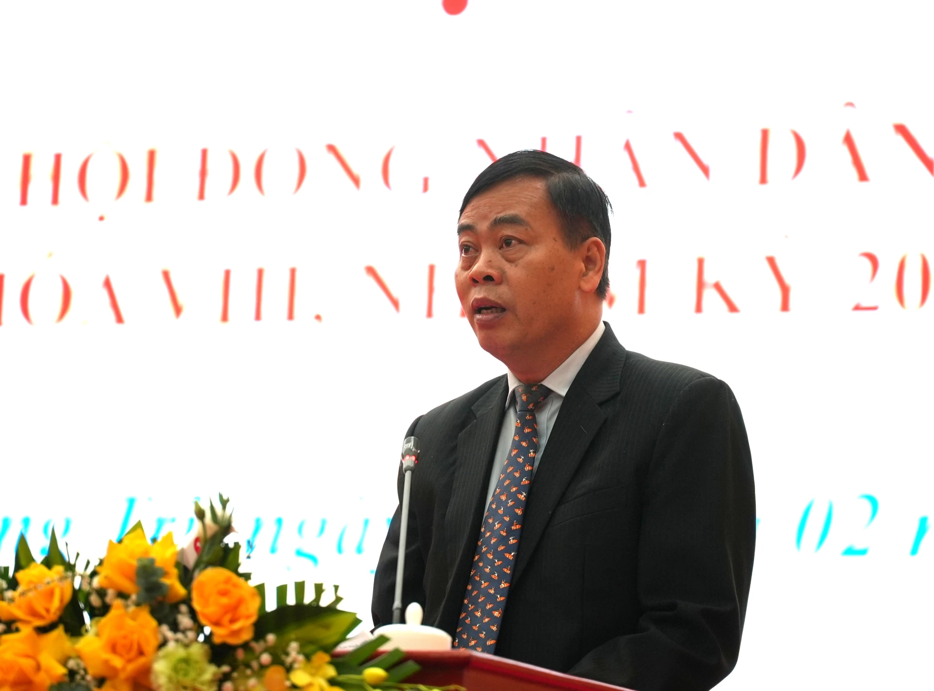 Đồng chí Nguyễn Đăng Quang, Chủ tịch HĐND tỉnh phát biểu tại hội nghị - Ảnh: T.Đ
