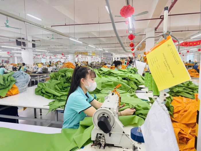 Gỡ “bài toán” thiếu lao động cho doanh nghiệp may mặc