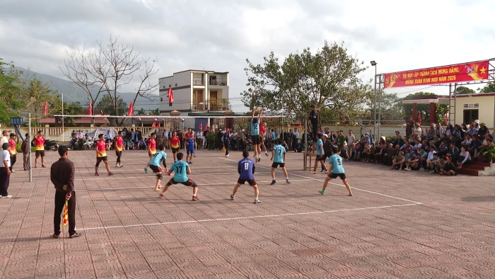 Giải bóng chuyền nam mừng Đảng, mừng Xuân Bính Ngọ năm 2026 xã Hòa Trạch