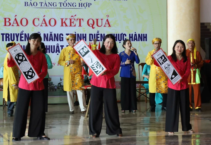 Bài chòi 'mở cảnh cửa' kỷ nguyên mới