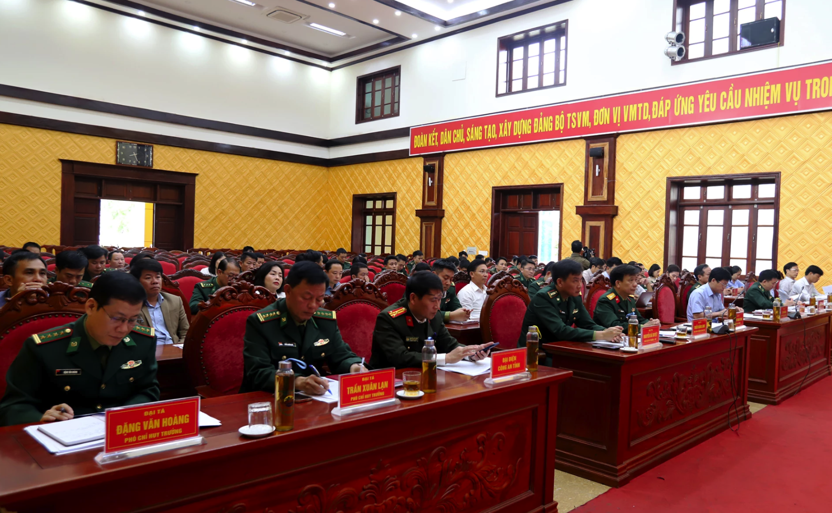 Các đại biểu tham dự hội nghị - Ảnh: T.L