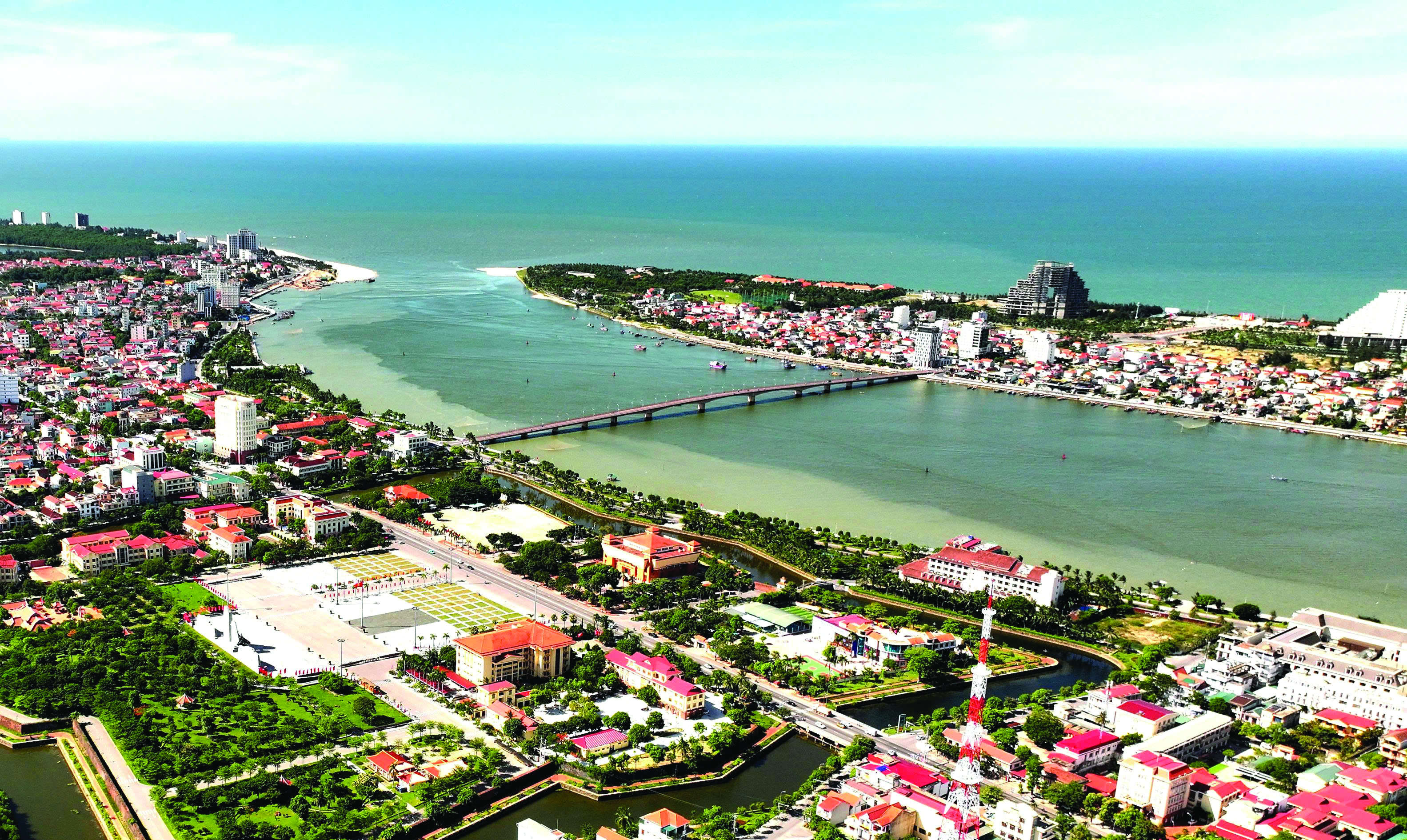 Từ gió Lào đến gió biển: Một miền ký ức chung