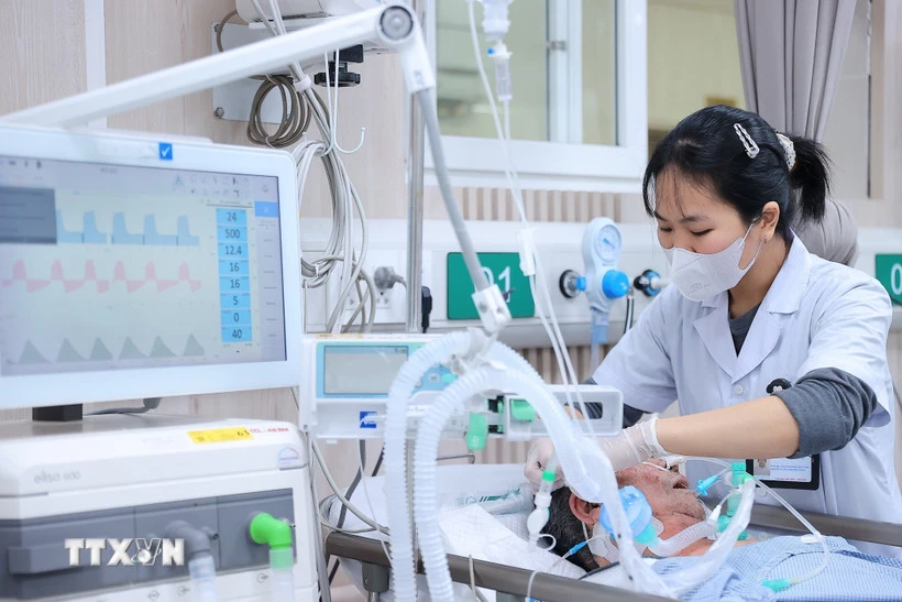 Từ những ngày cận Tết, bệnh viện Bạch Mai bước vào giai đoạn cao điểm với yêu cầu chủ động, sẵn sàng ứng phó. (Ảnh: Minh Quyết/TTXVN)