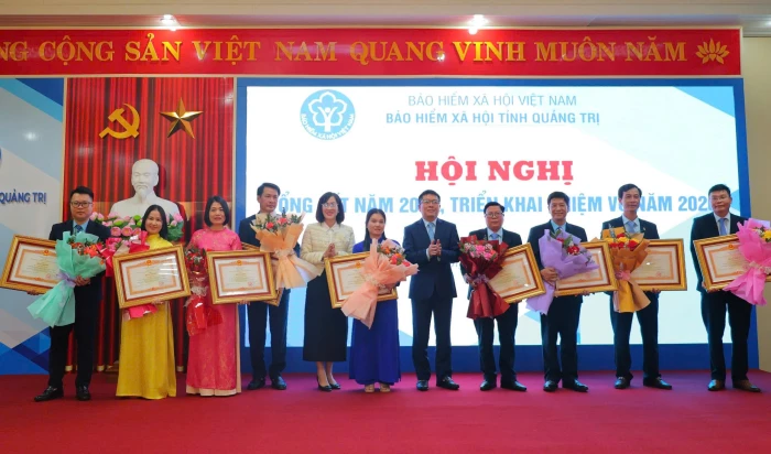 Phát huy truyền thống, xây dựng ngành Bảo hiểm xã hội phát triển bền vững