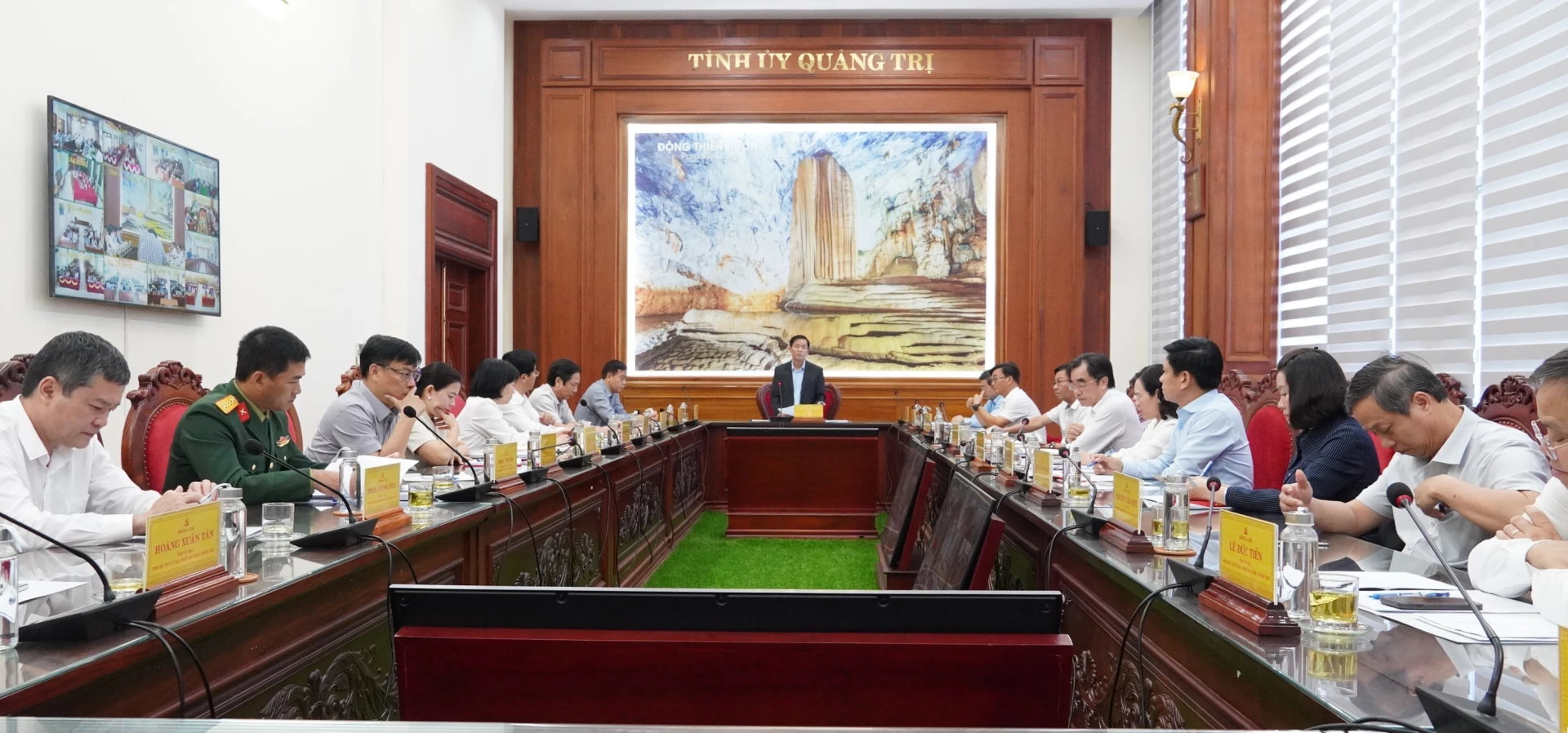 Đồng chí Nguyễn Văn Phương, Bí thư Tỉnh ủy, Trưởng BCĐ kết luận phiên họp - Ảnh: QV