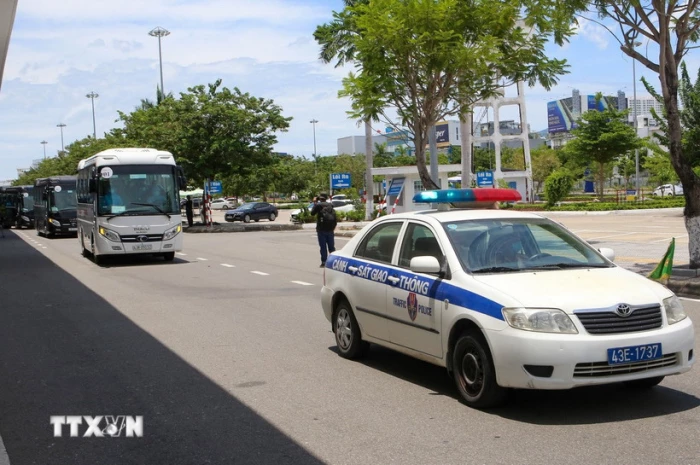 Cảnh sát giao thông sẽ dẫn đường, hỗ trợ các đoàn chở Nhân dân về quê ăn Tết