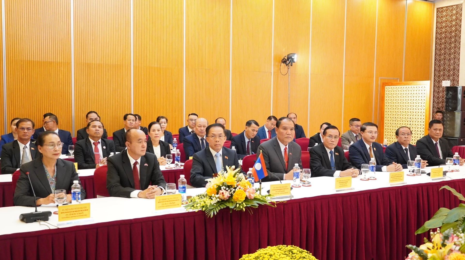 Đại biểu tham dự buổi lễ - Ảnh: QV