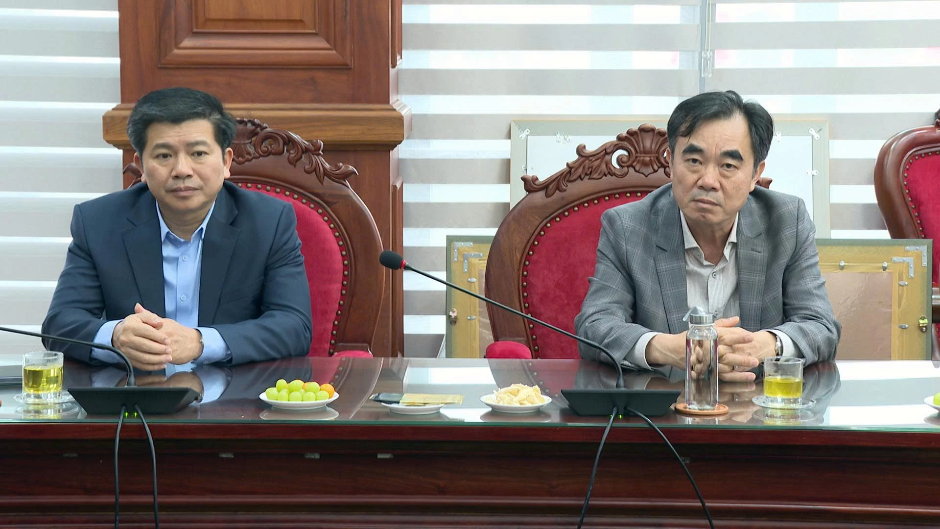 Đại biểu tham dự buổi làm việc - Ảnh: QV