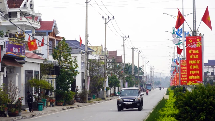 Đầu tư kết cấu hạ tầng, mở đường cho phát triển