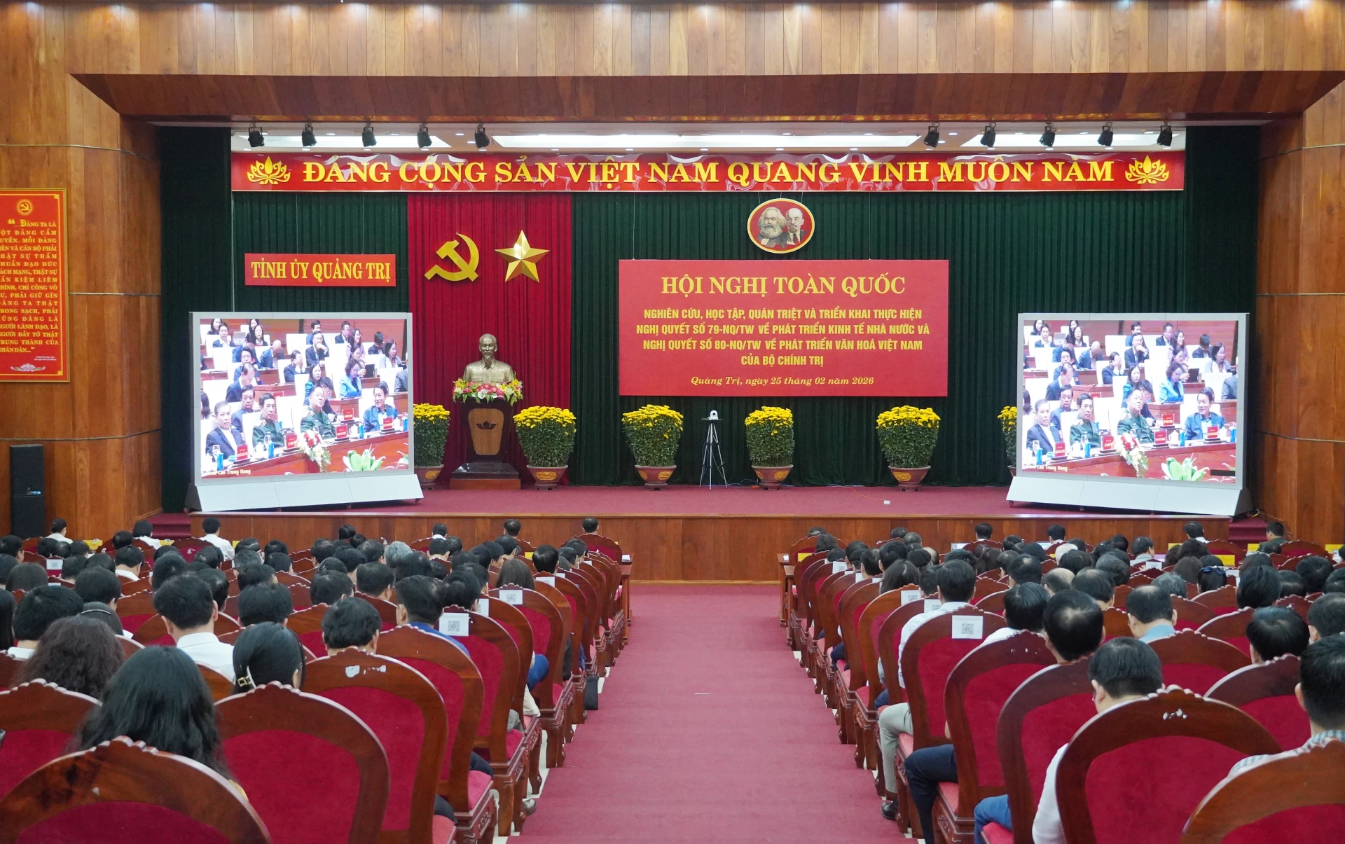 Toàn cảnh hội nghị tại điểm cầu Tỉnh ủy Quảng Trị - Ảnh: X.P