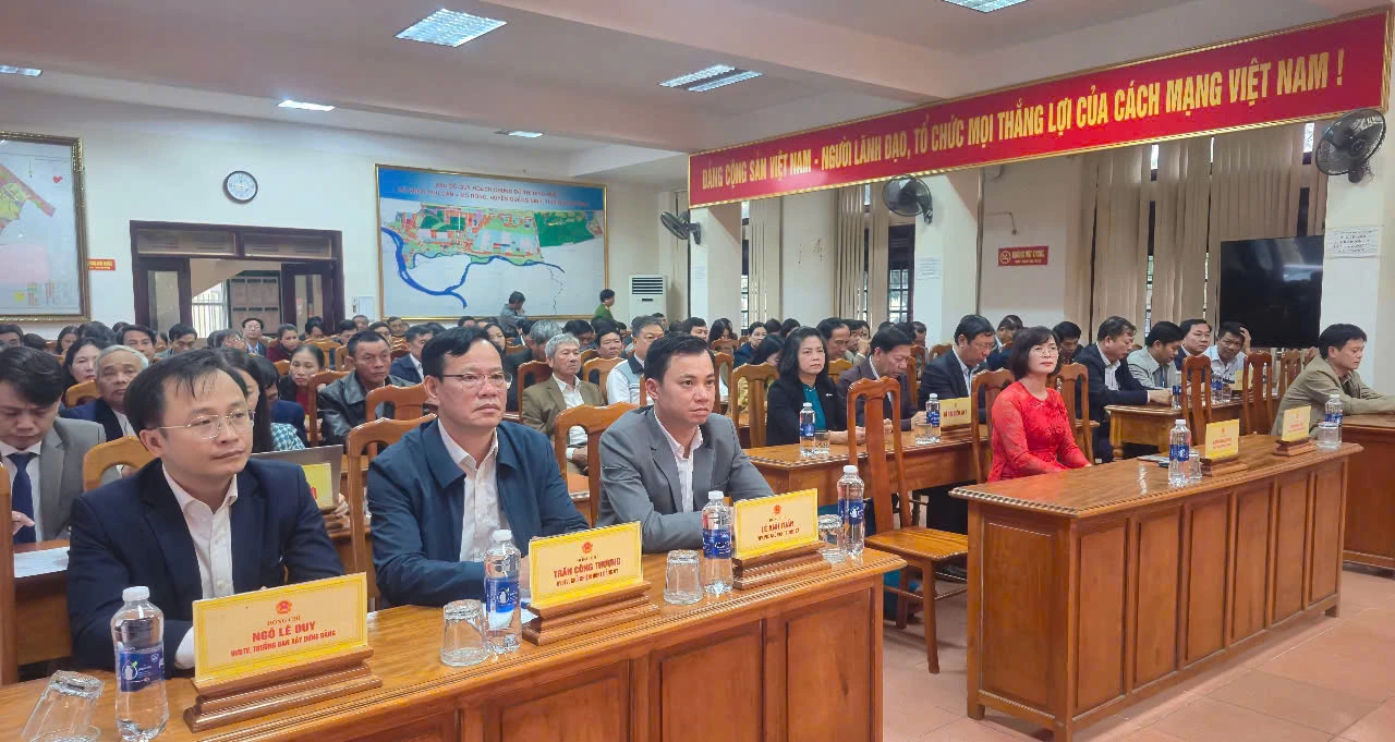 Các đại biểu tham dự kỳ họp-Ảnh:NK