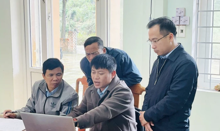 Thu hẹp khoảng cách hành chính từ cơ sở