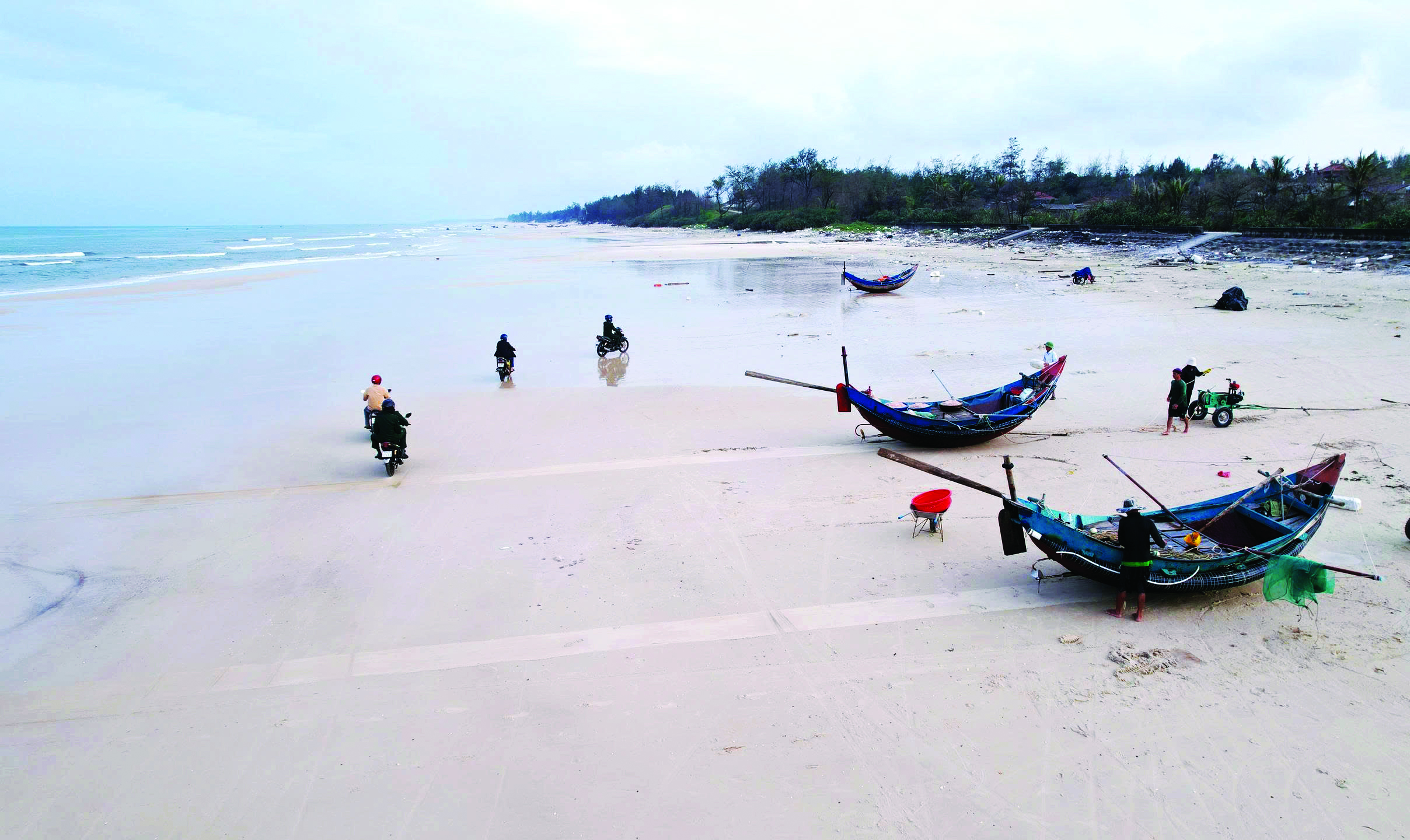 'Xông đất' trên vùng quê giáp ranh