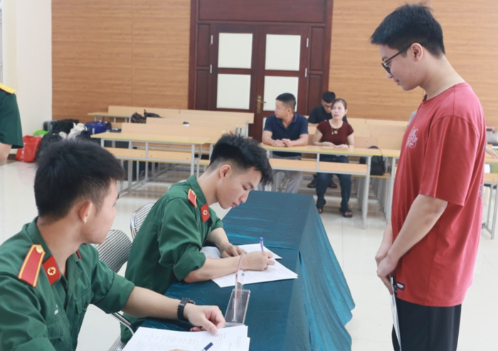 Bộ Quốc phòng tuyển gần 3.900 chỉ tiêu hệ dân sự năm 2026