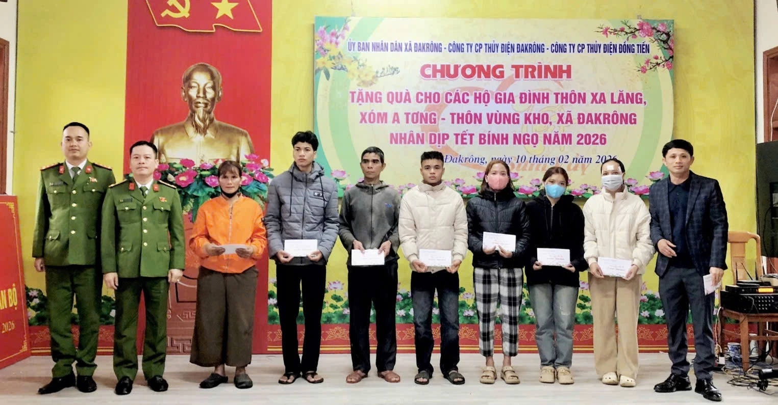 Những phần quà giúp bà con vùng sâu, vùng xa có thêm điều kiện để đón một cái Tết cổ truyền đủ đầy, ấm cúng hơn-Ảnh: K.S