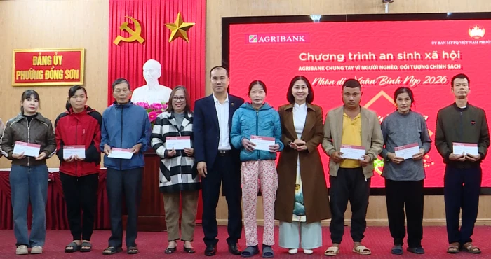 Để mọi nhà đón Tết vui tươi, đầm ấm