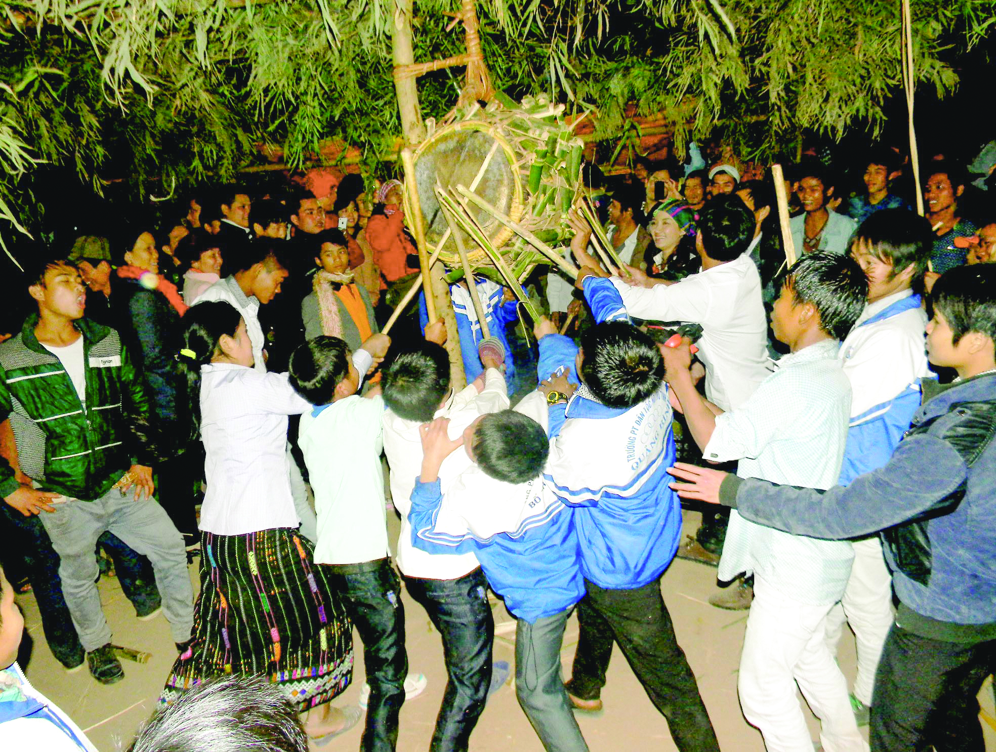 Du xuân đón Tết nơi biên thùy