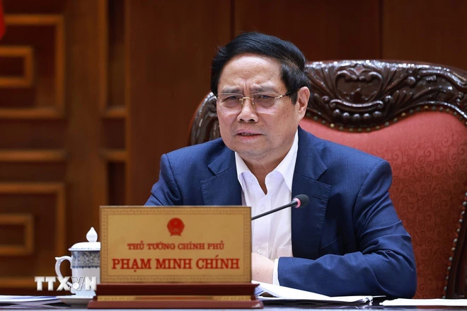Thủ tướng Phạm Minh Chính chủ trì cuộc họp Thường trực Chính phủ với các địa phương để tháo gỡ khó khăn, vướng mắc cho các dự án tồn đọng. (Ảnh: Dương Giang/TTXVN)