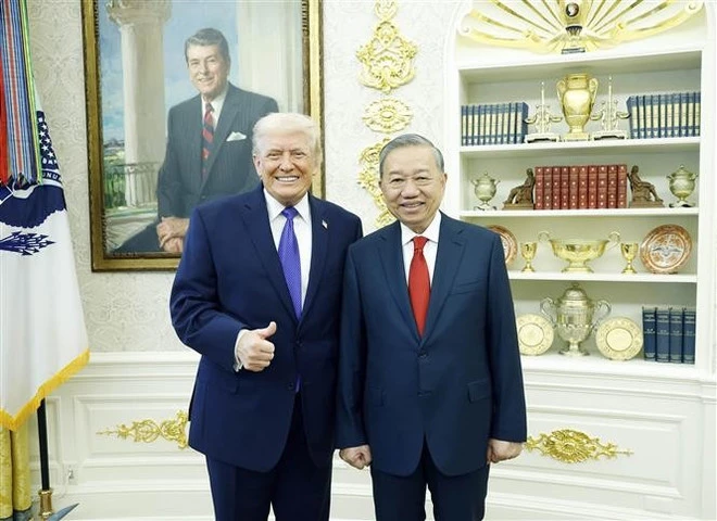 Tổng Bí thư Tô Lâm gặp Tổng thống Hoa Kỳ Donald Trump. (Ảnh: Thống Nhất/TTXVN)