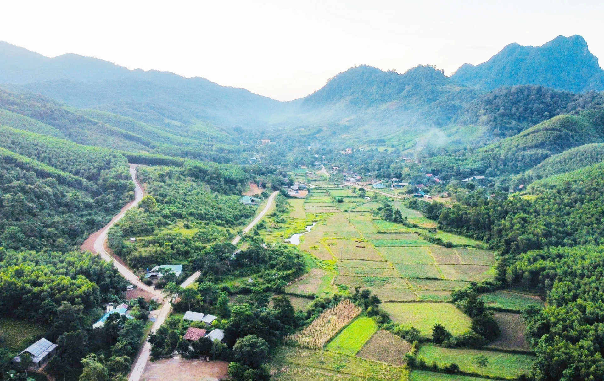 Thung lũng Ma Rai, nơi vua Hàm Nghi từng xây dựng dựng “kinh đô kháng chiến” -Ảnh: X.V
