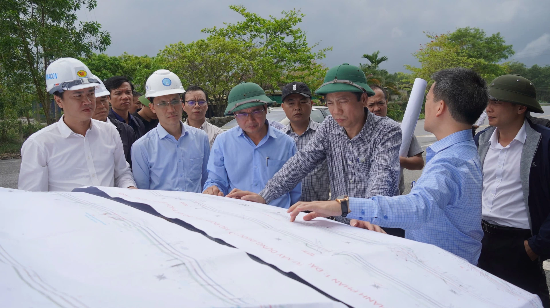 UVBTVTU, Phó Chủ tịch Thường trực UBND tỉnh Hoàng Nam yêu cầu các địa phương khẩn trương hoàn thành GPMB QL15D trước 30/4/2026 - Ảnh: Tạ Hưng