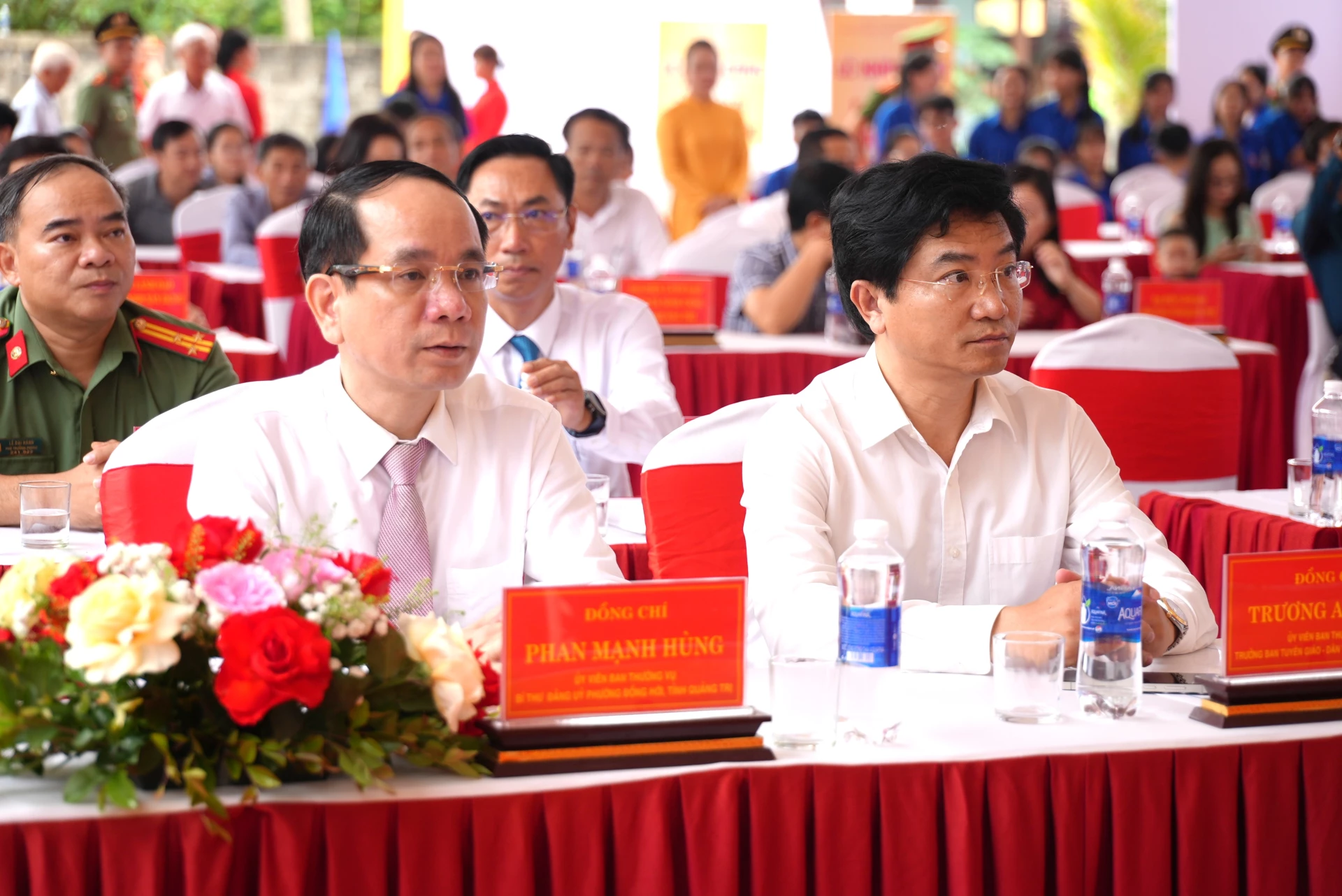 Các đồng chí lãnh đạo tỉnh tham dự buổi lễ - Ảnh: T.Đ