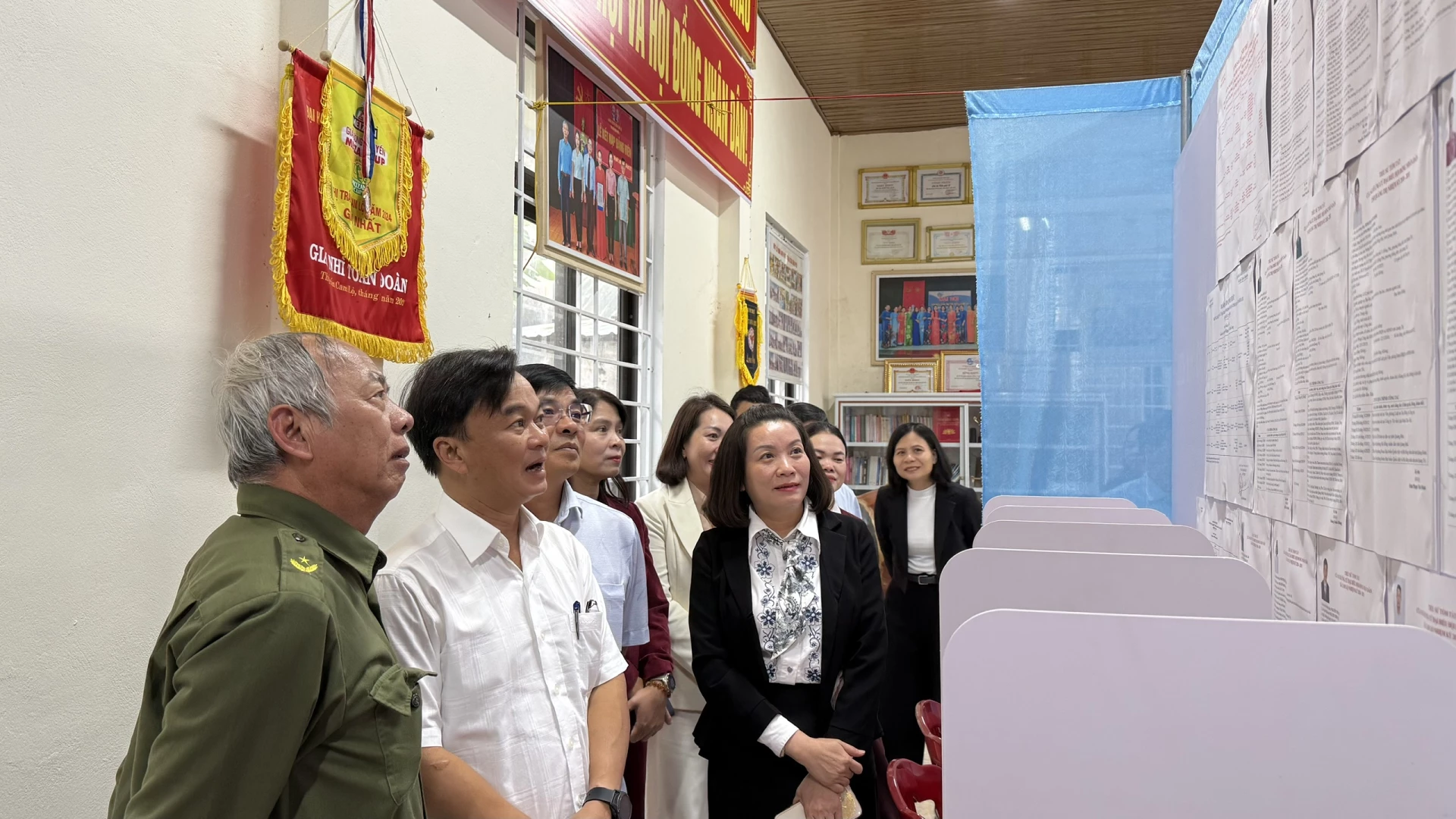 Nhiều cách làm hay, sáng tạo trong công tác chuẩn bị bầu cử tại xã Cam Lộ - Ảnh: NL