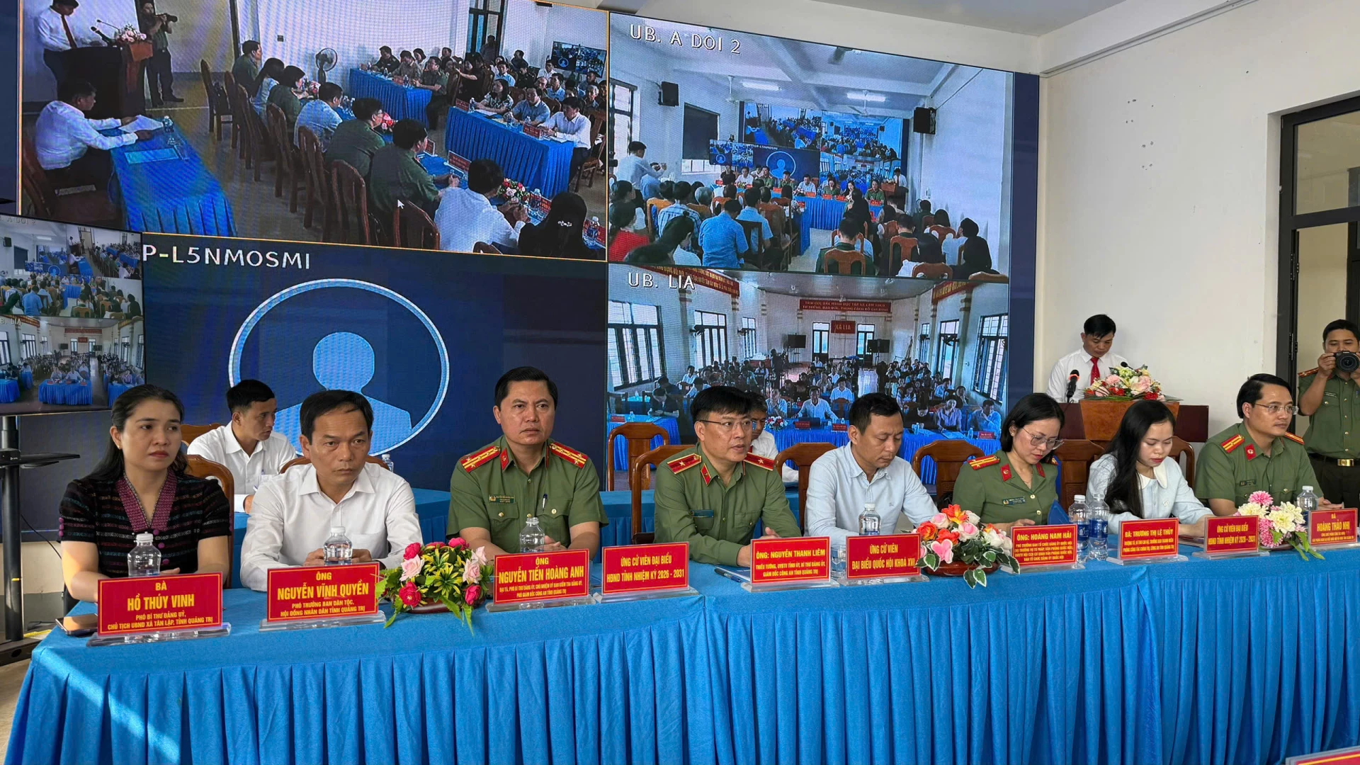 Các ứng cử viên Đại biểu Quốc hội khoá XVI thuộc đơn vị bầu cử số 1 Quảng Trị và ứng cử viên đại biểu HĐND tỉnh nhiệm kỳ 2026 – 2031 thuộc đơn vị bầu cử số 1 - Ảnh: Hoàng Hùng