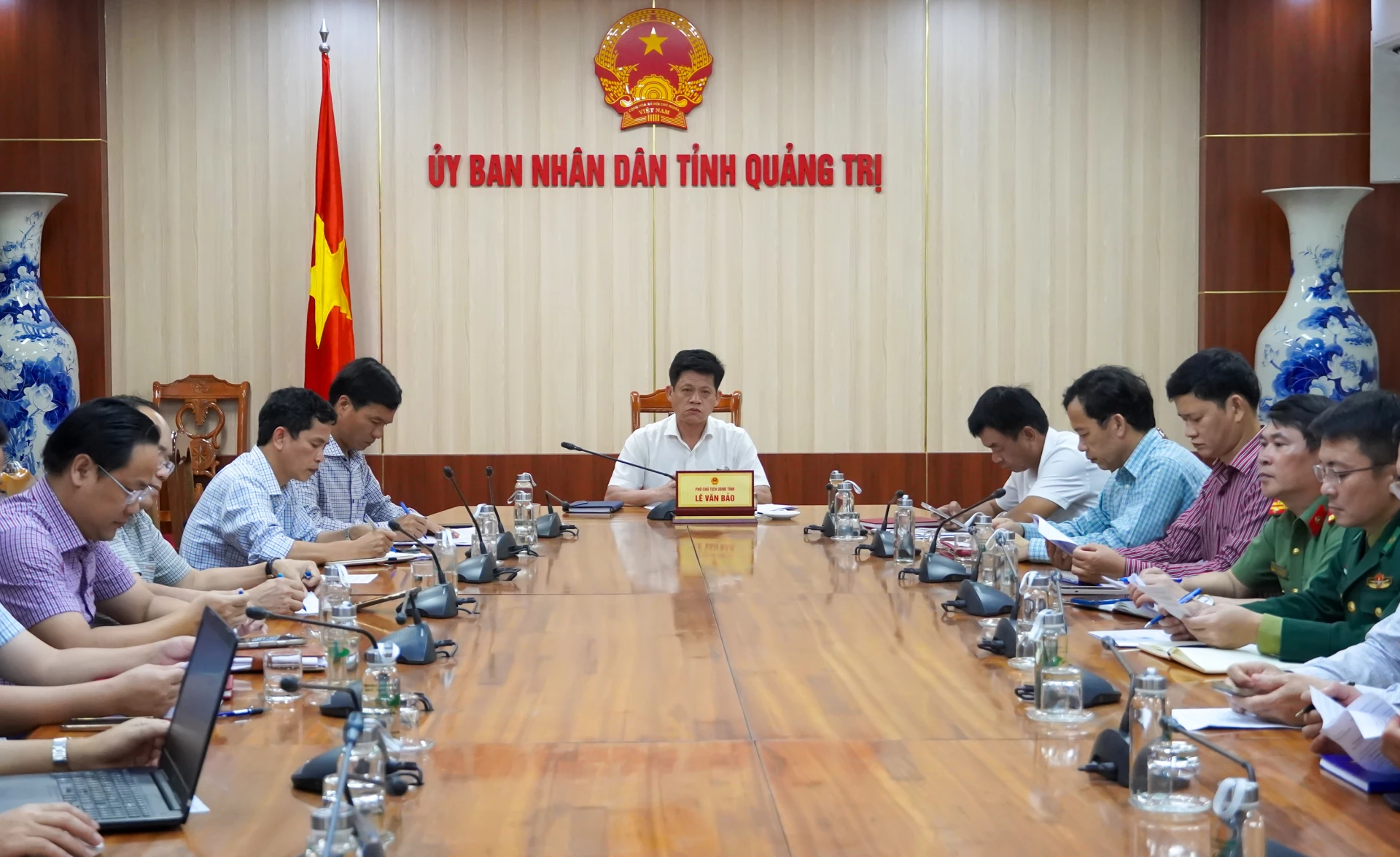 Đồng chí Lê Văn Bảo, Phó Chủ tịch UBND tỉnh tham dự cuộc họp tại điểm cầu tỉnh Quảng Trị - Ảnh: N.H
