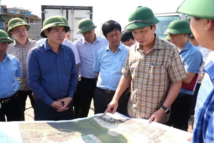 Đẩy nhanh tiến độ thực hiện dự án Tuyến đường bộ ven biển đoạn tuyến qua khu vực cầu Cửa Việt