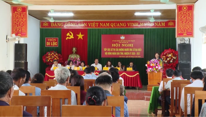 Các ứng cử viên đại biểu HĐND tỉnh tiếp xúc cử tri tại đơn vị bầu cử số 18